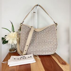 NWT Coach‎ Soft Tabby Hobo In Signature Jacquard